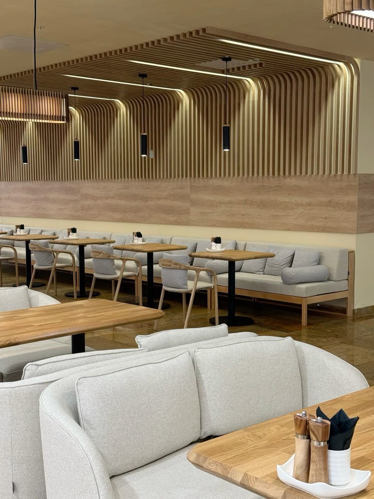 Luxury Fine Dining Hall with Polished Concrete & Wood Slat Partitions #39